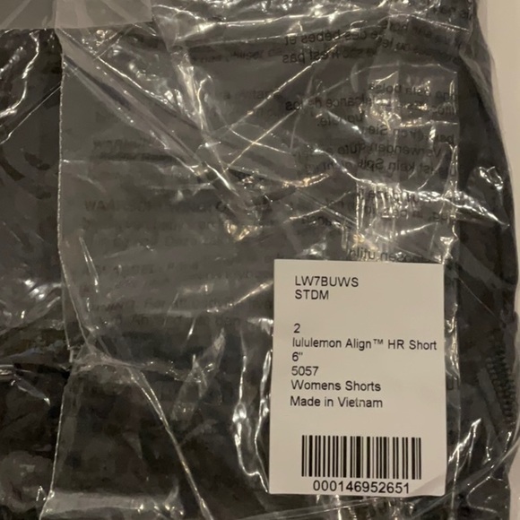 C - Lululemon Align High-Rise Short 6"
Stencil Dreams Black Multi - Picture 4 of 4